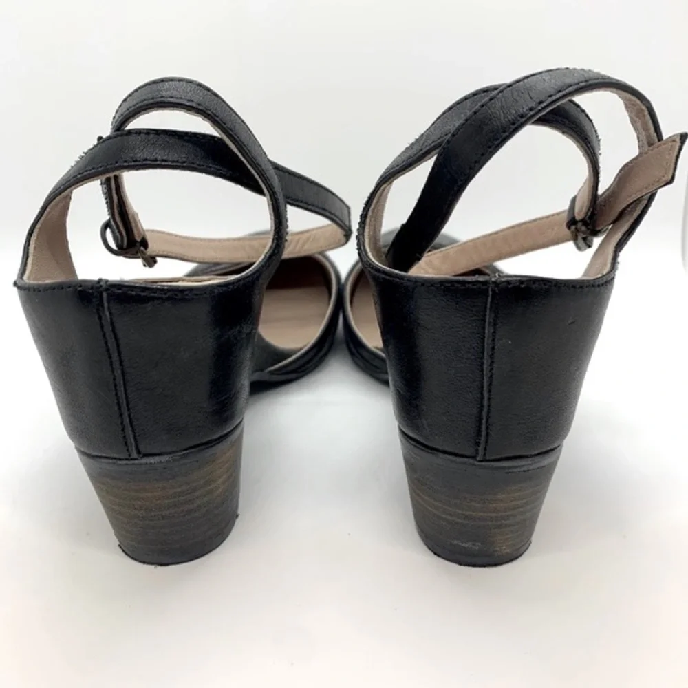 Janet & Janet Round Toe Single Strap Heel Gray Black 39EU Career Academia Office